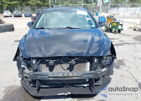 2018 Hyundai Sonata Sel+ z USA, uszkodzony, nr VIN 5NPE34AF4JH714290